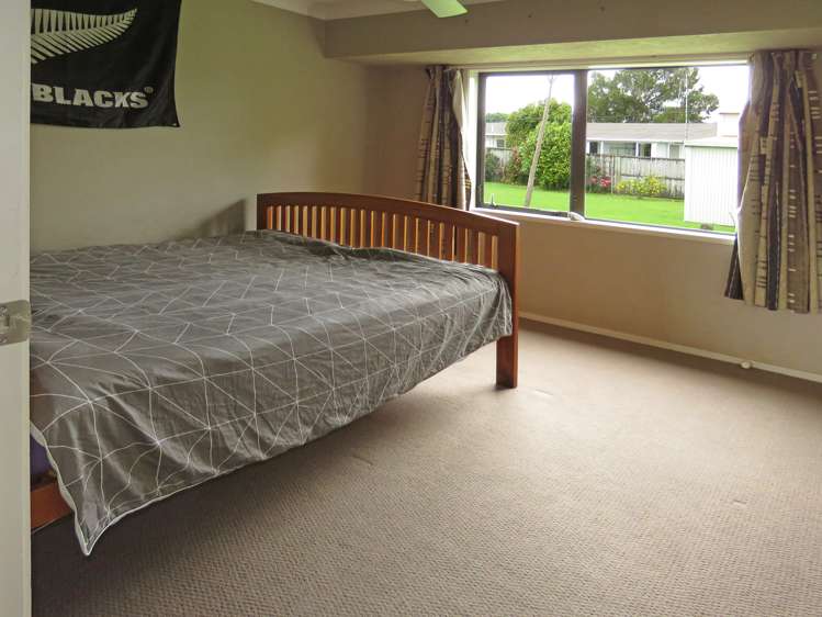 82 Thames Road Paeroa_13