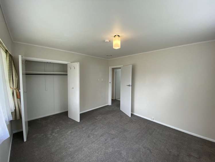 8 Carlson Crescent Silverdale_19