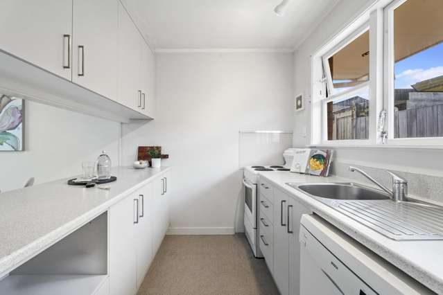 2/45 Marua Road Ellerslie_3