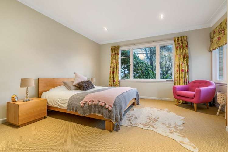 72a Lake Road Narrow Neck_11