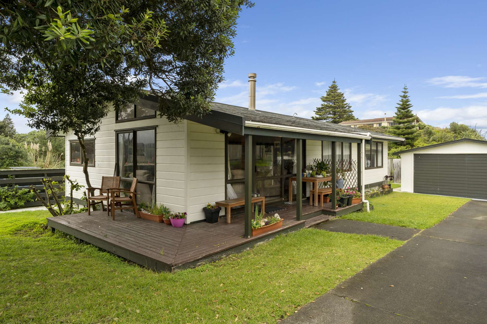 3 Tasman Road Otaki Beach_0