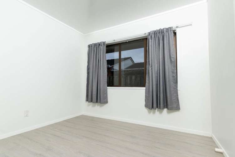 2/381 Blockhouse Bay Road 10016_5