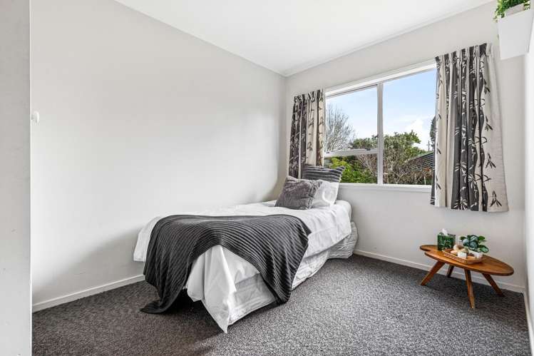 18 Dawnhaven Drive Te Atatu Peninsula_15