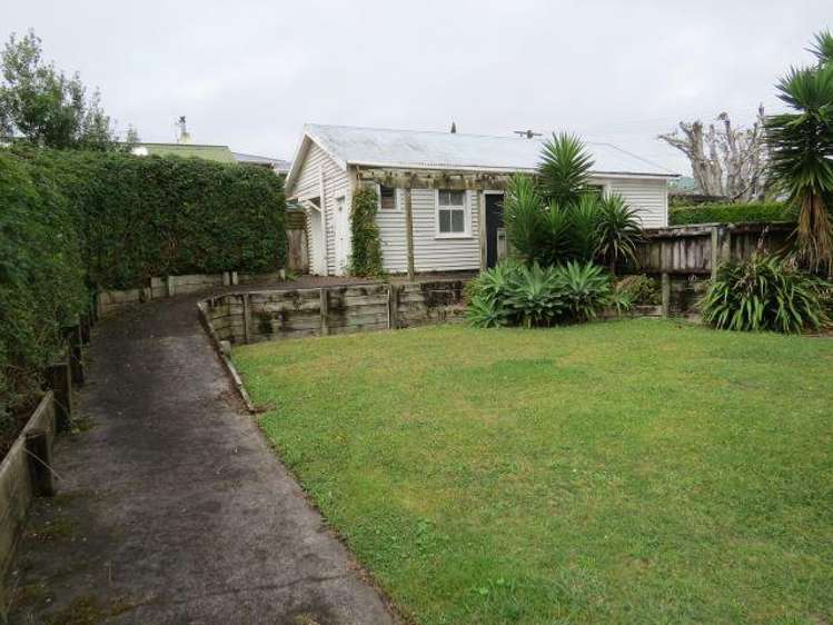 221A Tukapa Street Westown_8