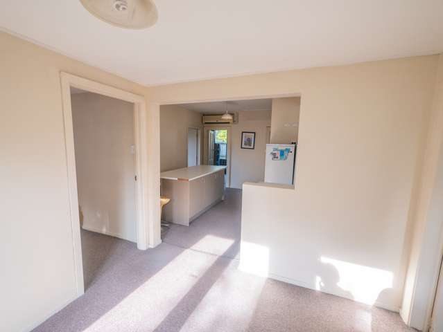 203 North Road North East Valley_2