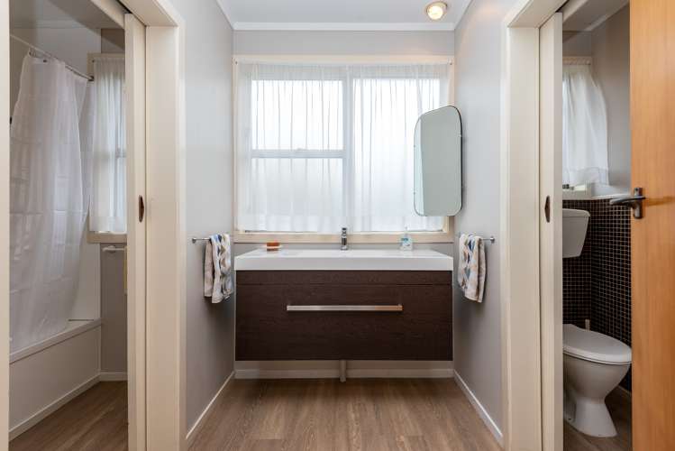 9 Castleton Drive Howick_14