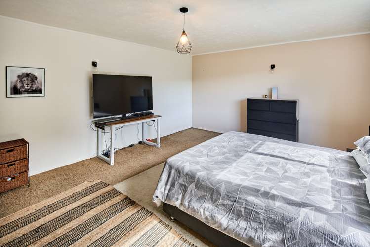 8 Dunleith Grove Silverstream_17