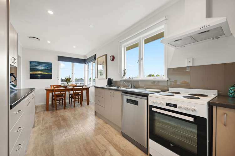 7 Matthews Crescent Melville_5