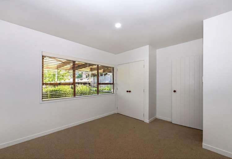 2/1 Marina Road Torbay_7
