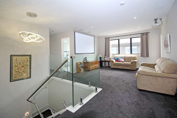 8 Rosewell Crescent Flat Bush_5