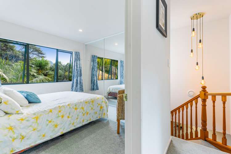 1075 Huia Road Huia_11