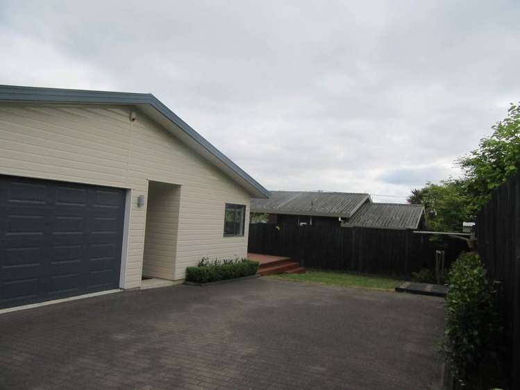 326a Glengarry Road Glen Eden_9