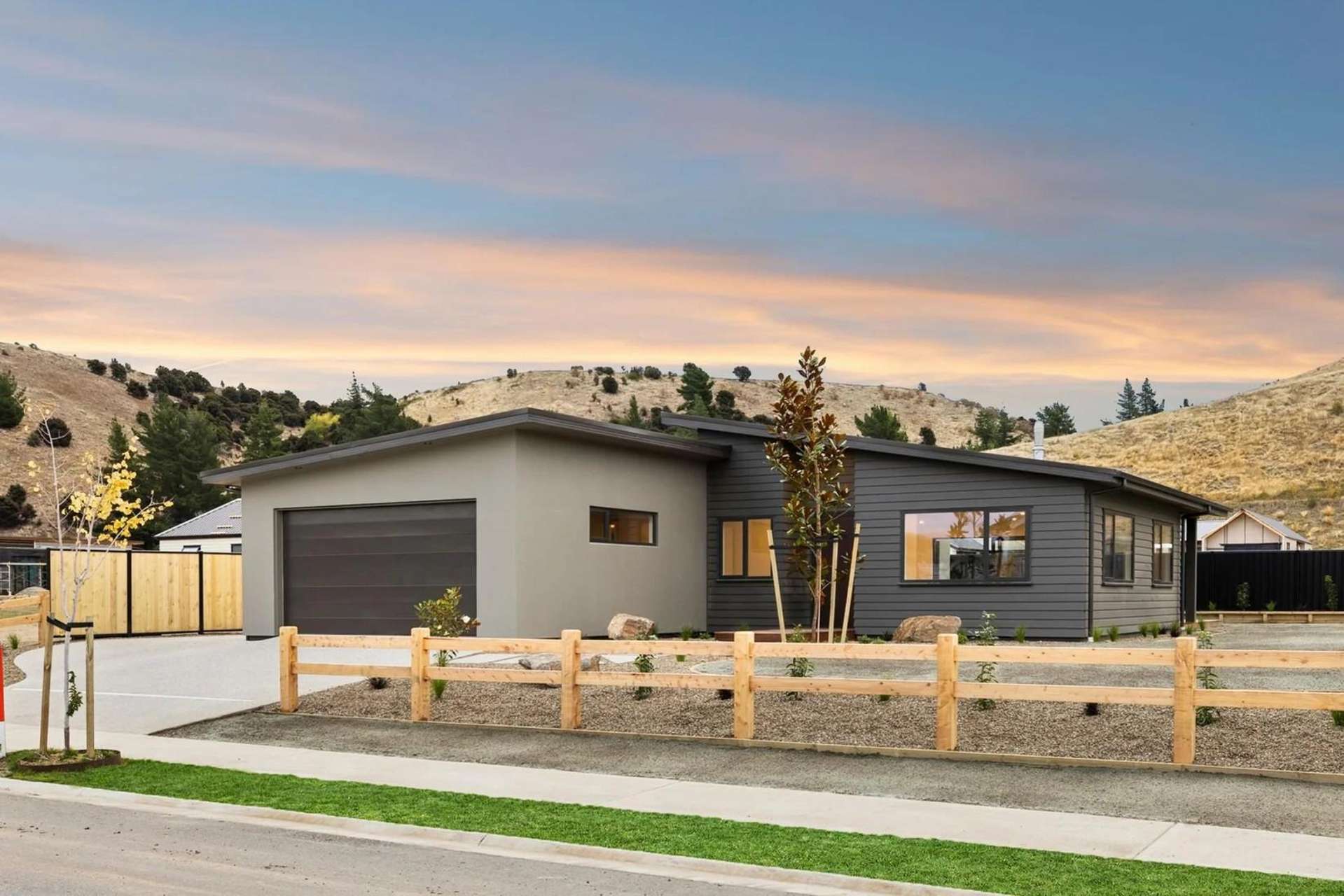 6 Lake MacKay Wanaka_0