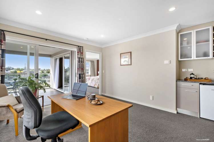 53 Pine Harbour Parade Beachlands_10