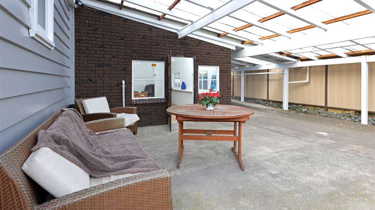 1/9 Clayburn Road Glen Eden_13