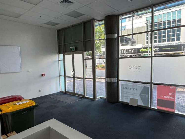 Unit 2, 354 Victoria Street Hamilton Central_3
