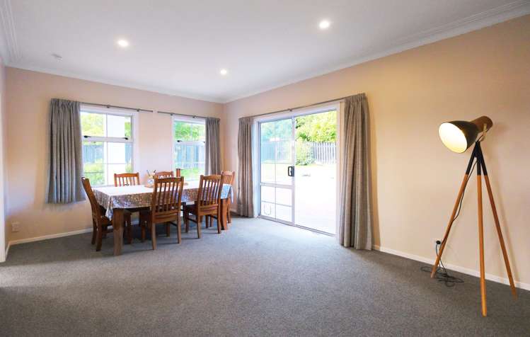 37 Shepherd Road Waipahihi_6