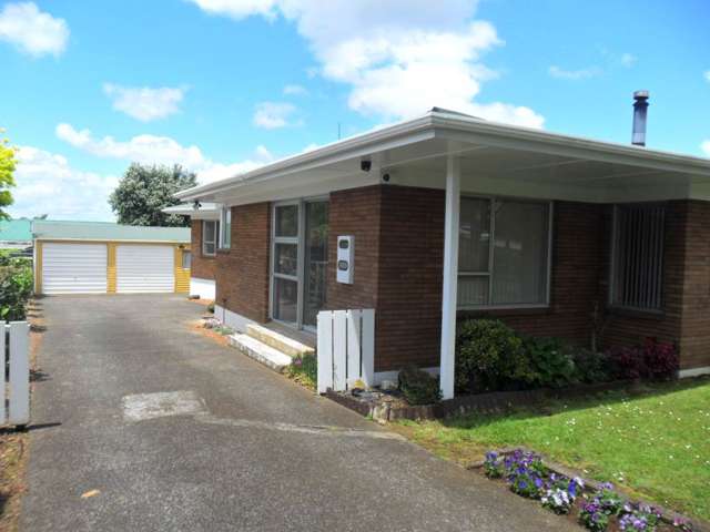 242 Queen Street Pukekohe_1