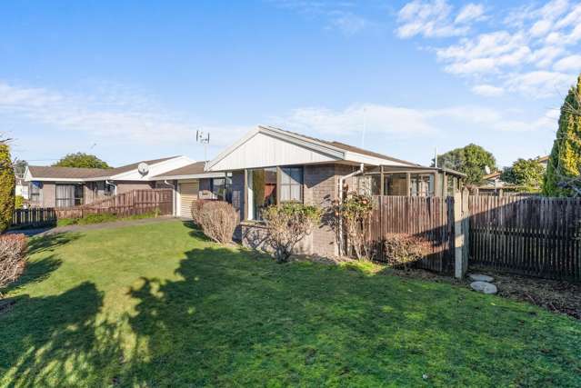 2/136 Middlepark Road Upper Riccarton_1