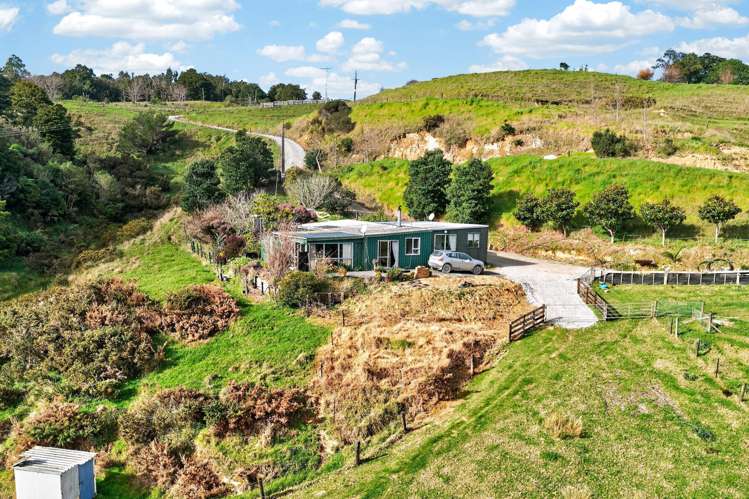 63 Porter Road Paparoa_14