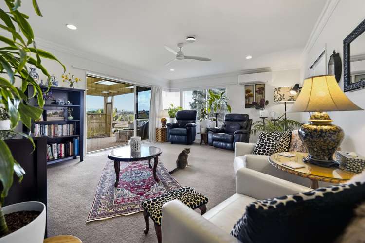 27 Mahonia Place Pyes Pa_18