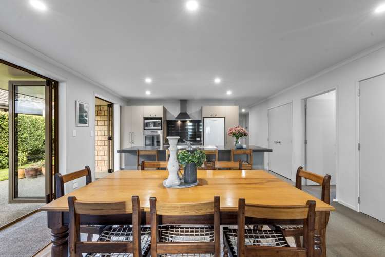 6 Barometer Way Pyes Pa_6