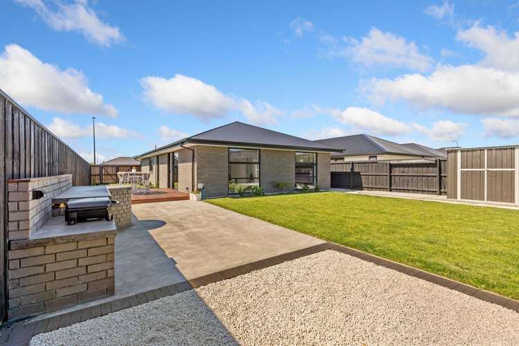5 Cousins Street Woodend_16