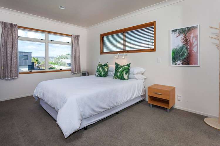 102 Saint Patricks Row Whangamata_14