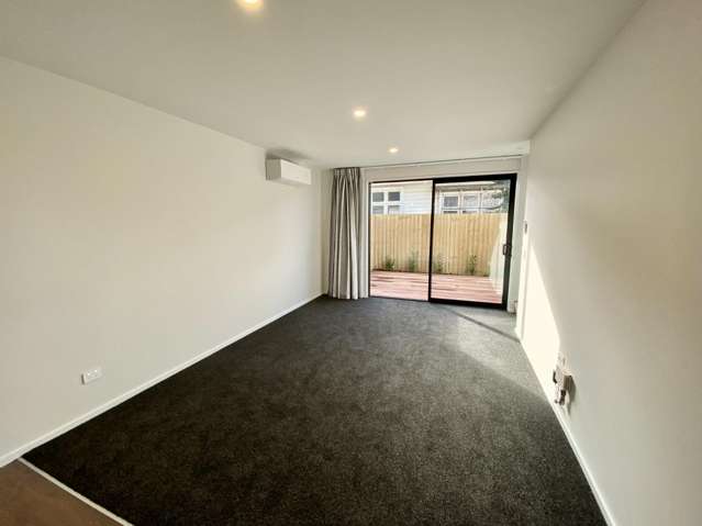2/9 Wychbury Street 10222_2