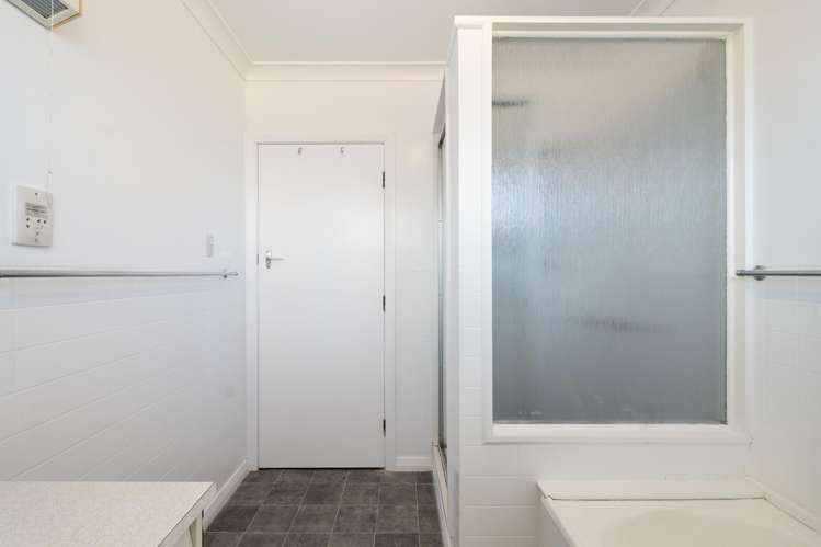 19 Henare Street West End_18