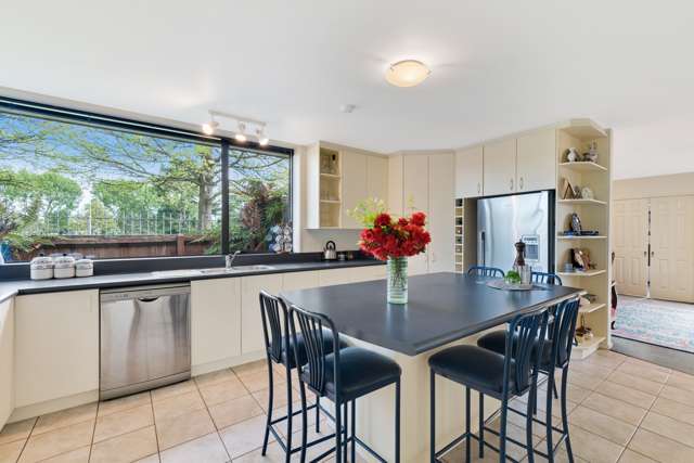 38 Berkshire Drive Avonhead_1