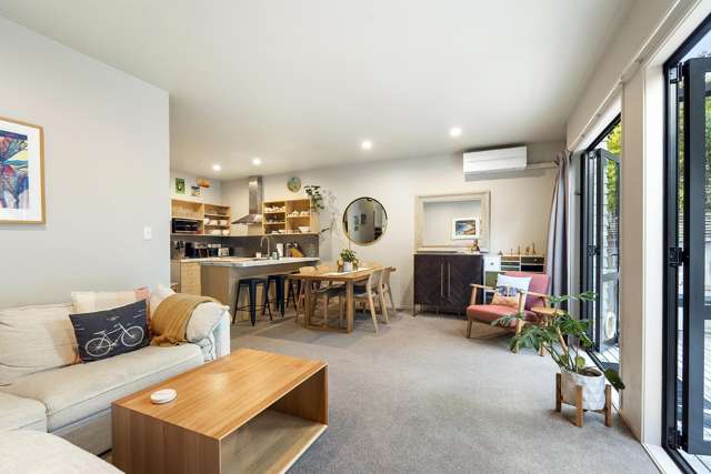 8/11 The Avenue Albany_4