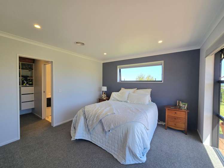 13 Racecourse Terrace Rise Hokitika_11