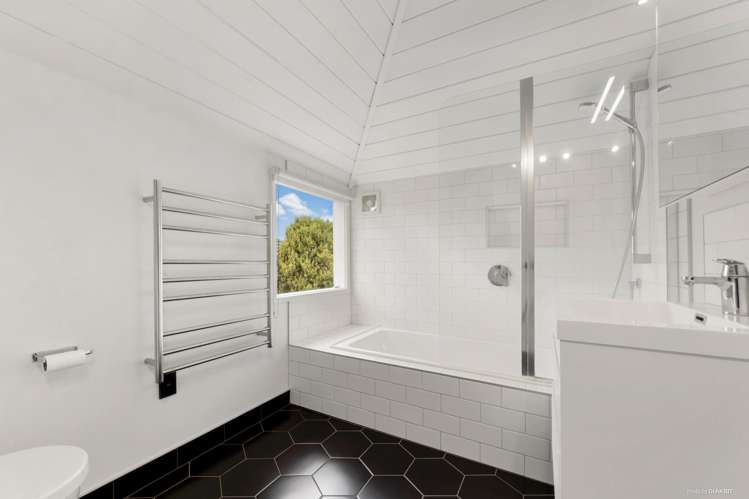 26 Fairholme Avenue Epsom_13