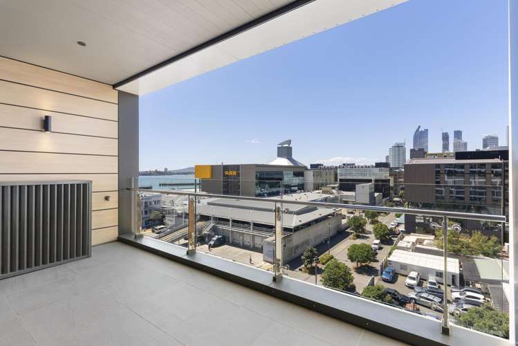 603/70 Daldy Street Auckland Central_6