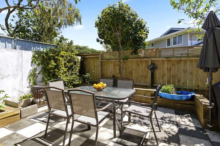 8 Cabin Lane Whitby_15