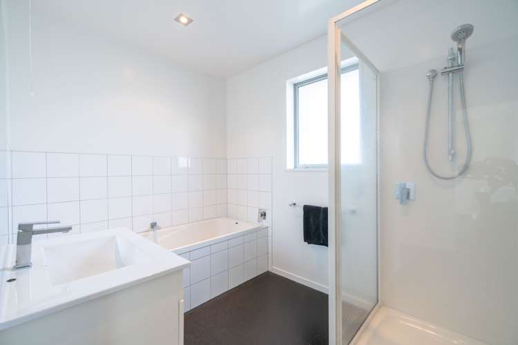 16 Broughton Place Te Anau_13