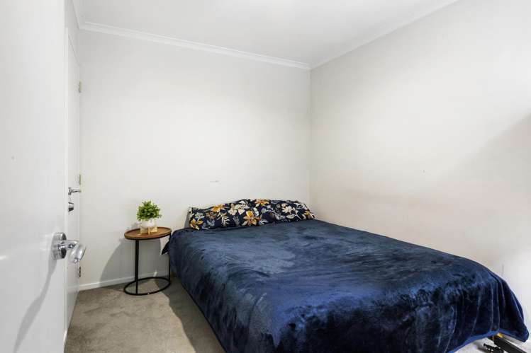 2/19 Onslow Road Khandallah_8