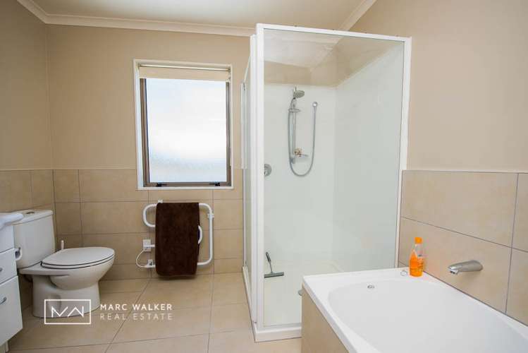 42 Evergreen Crescent Trentham_11