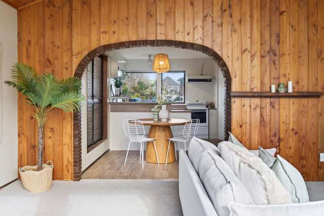 Your Unique Waterside Lifestyle Awaits!