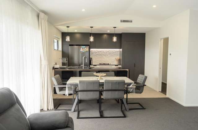 27 Henshaw Street 500171_2