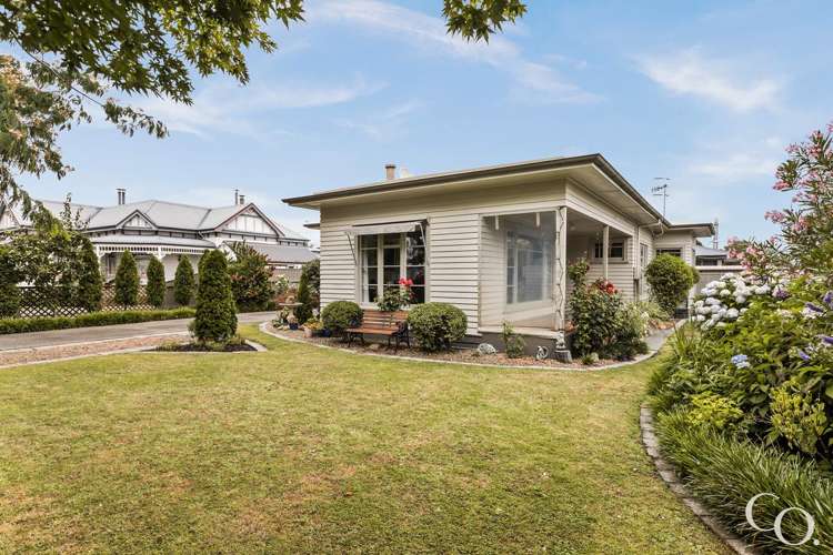 904 Frederick Street West Mahora_33