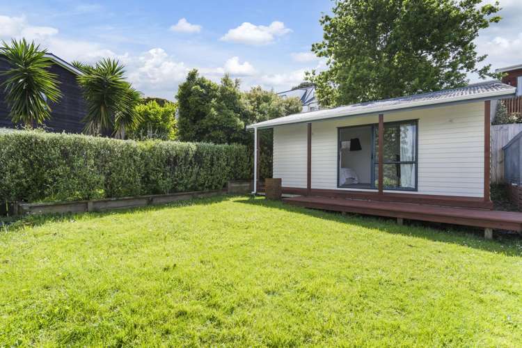 37 Roberts Road Glenfield_11