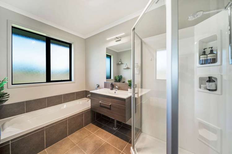 76 Orbell Crescent Te Anau_17