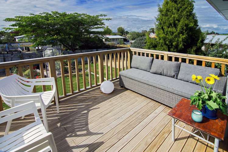 9 Alton Grove Masterton_13