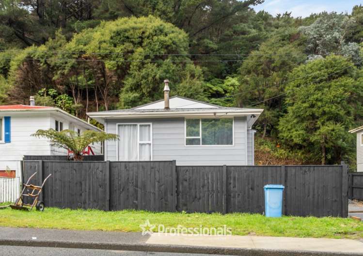 122 Hair Street Wainuiomata_18