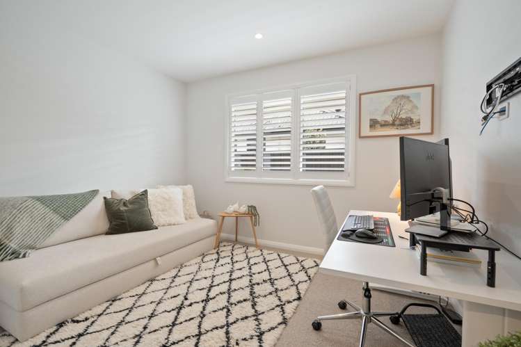 62 Carnaveron Drive Lincoln_25