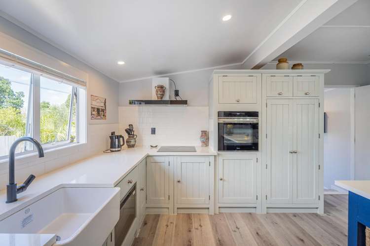 353 Main Sh25 Road Tairua_7