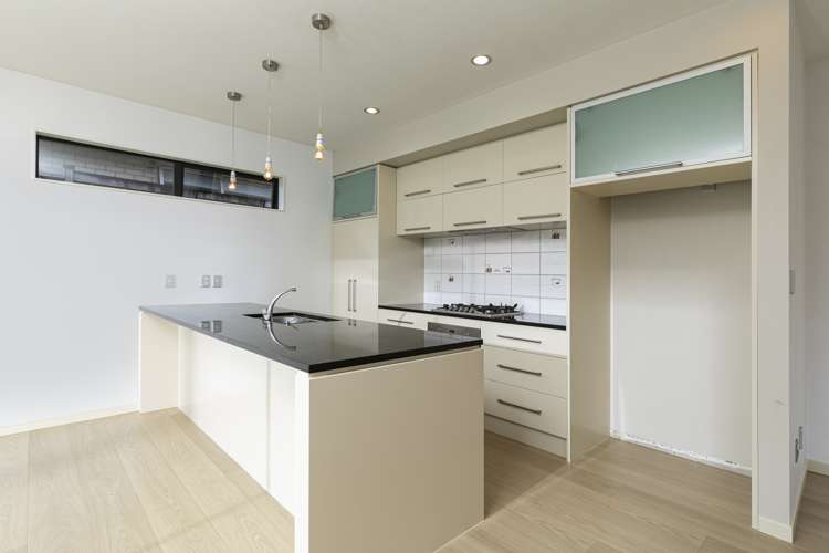 16 Lemon Grove Lane Greenhithe_7