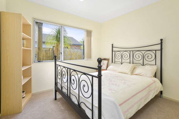 5 Tolvah Place Wattle Downs_16